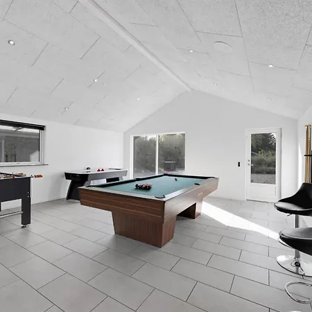 Billa - 450m From The Sea By Interhome *