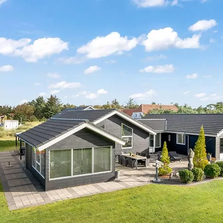 Billa - 450m From The Sea By Interhome Holiday home *